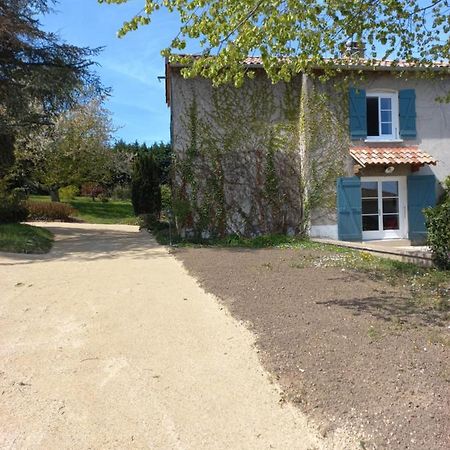 L'Eglantyne Bed & Breakfast La Chapelle-de-Guinchay Dış mekan fotoğraf